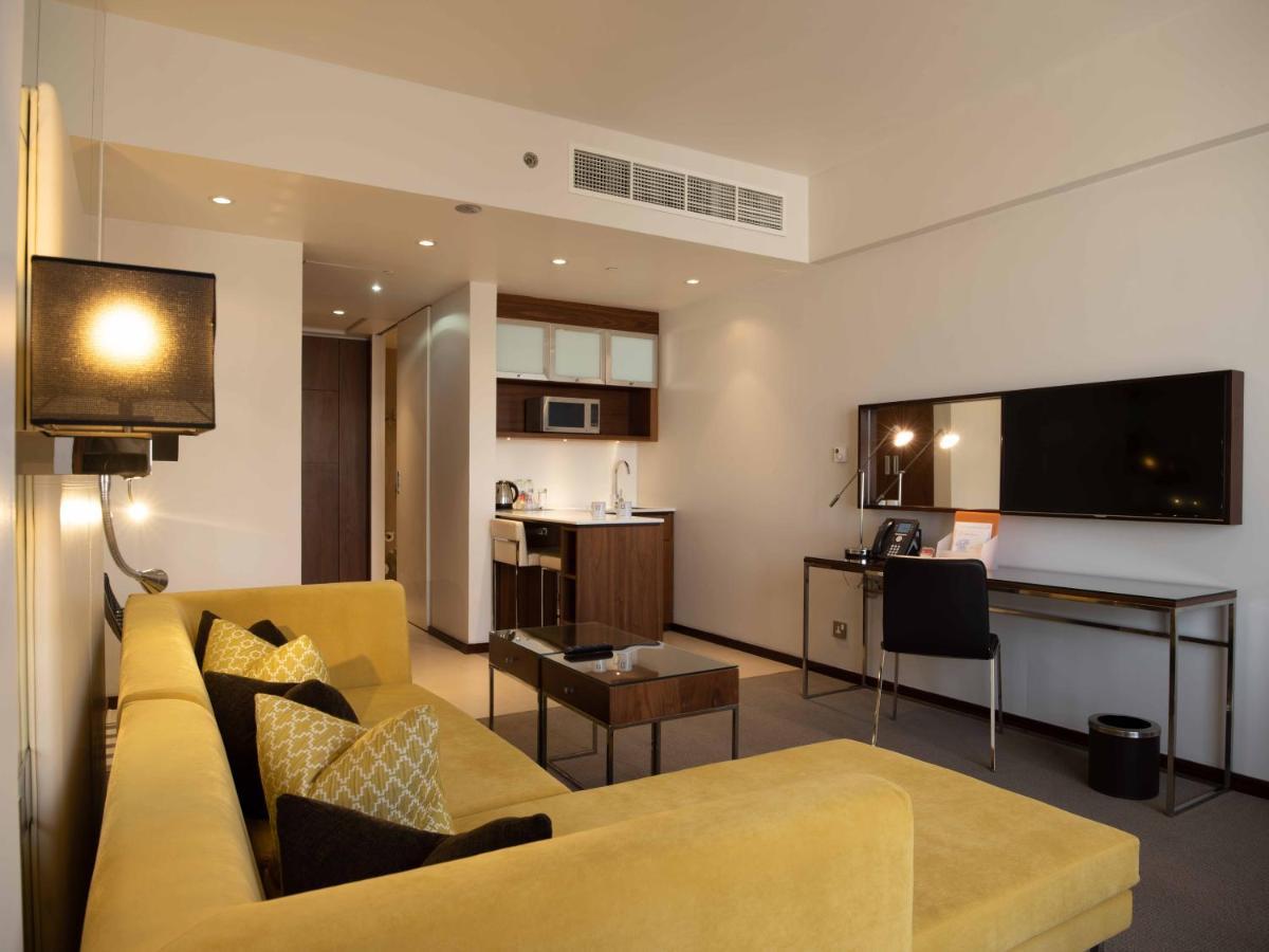 Отель Centro Capital Doha - By Rotana Экстерьер фото