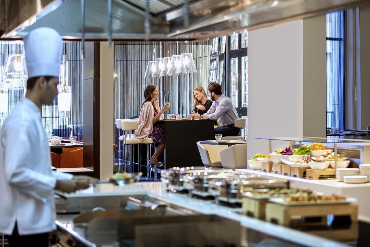 Отель Centro Capital Doha - By Rotana Экстерьер фото
