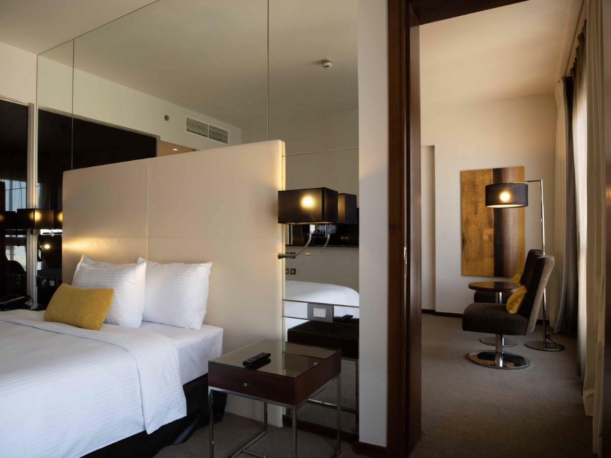 Отель Centro Capital Doha - By Rotana Экстерьер фото